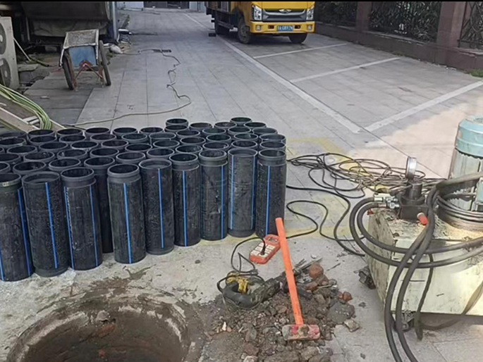 沾化PE置换管厂家 DN315置换管 非开挖管短管置换