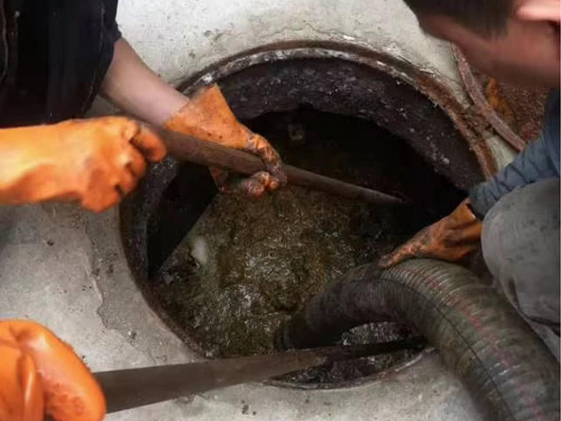 沾化清理化粪池时如何避免沼气的危害?